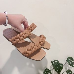 Braided strap scandal target | size: 7 (fits 6 1/2-7) | new condition